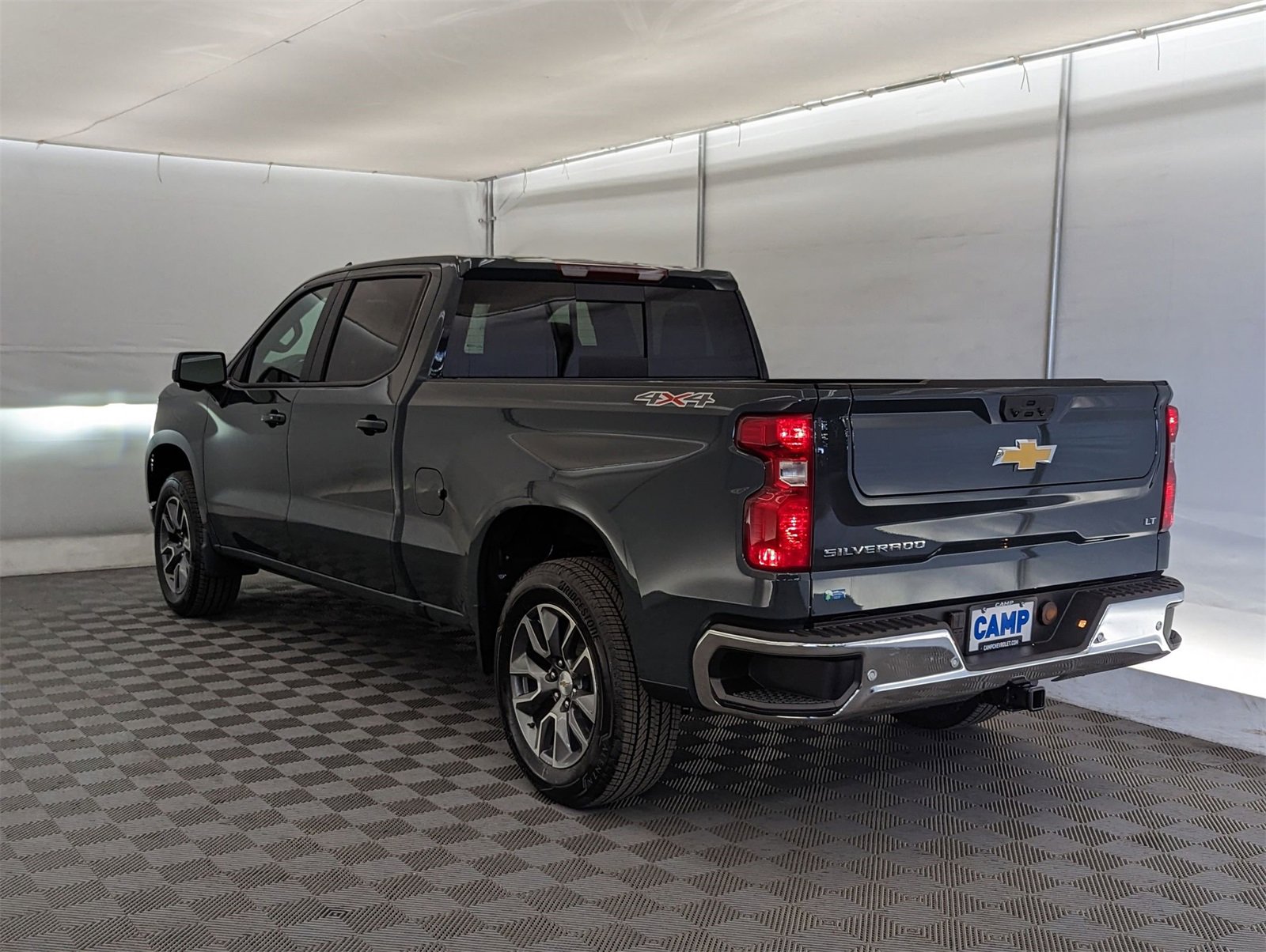 2025 Chevrolet Silverado 1500 LT photo 4