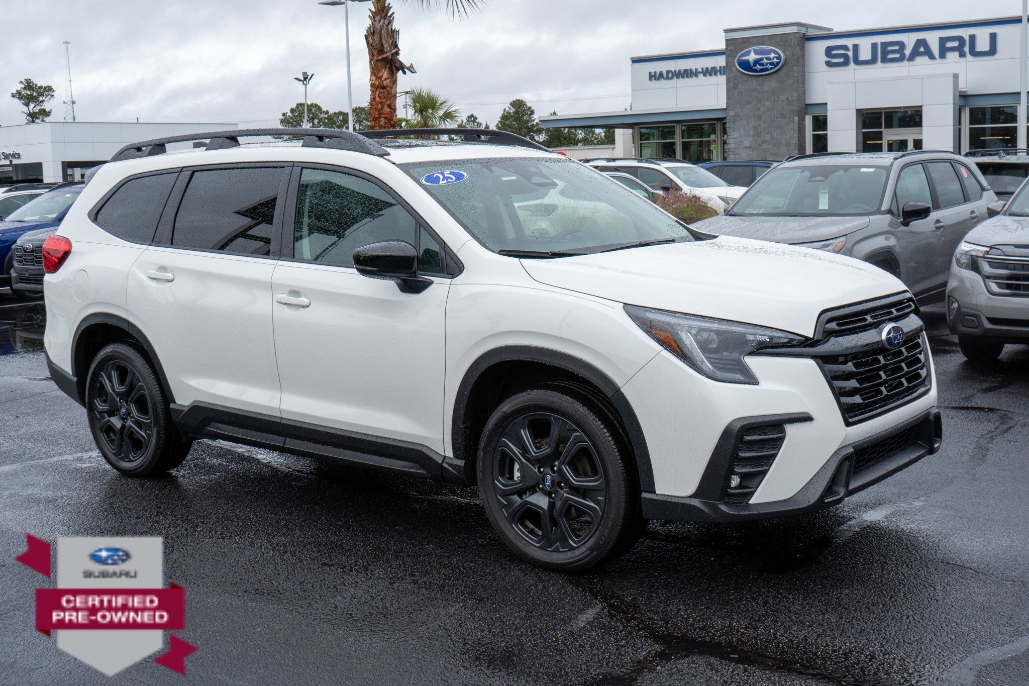 2025 Subaru Ascent Onyx Edition-Premium's photo