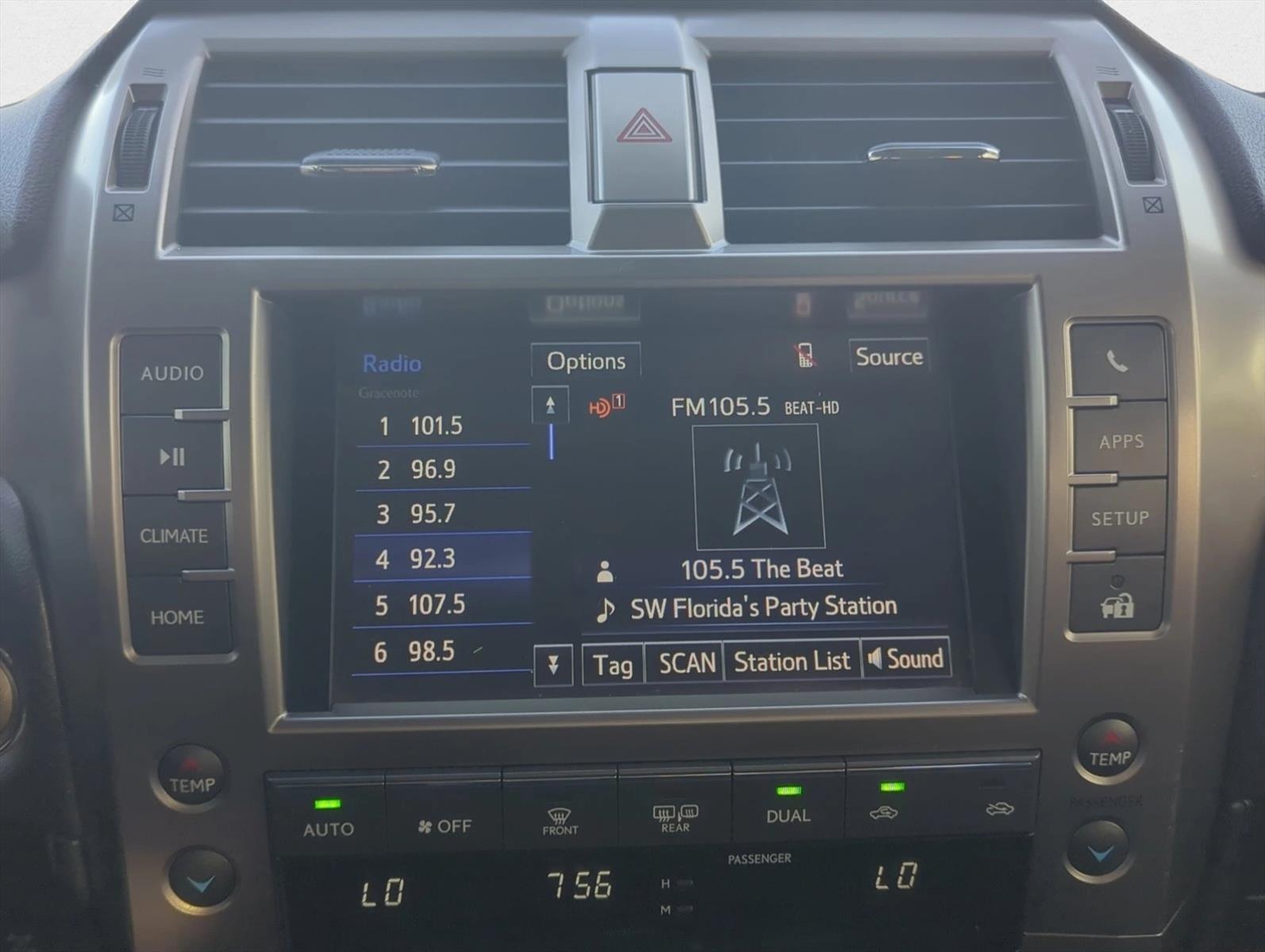2014 Lexus GX 460 Base photo 16
