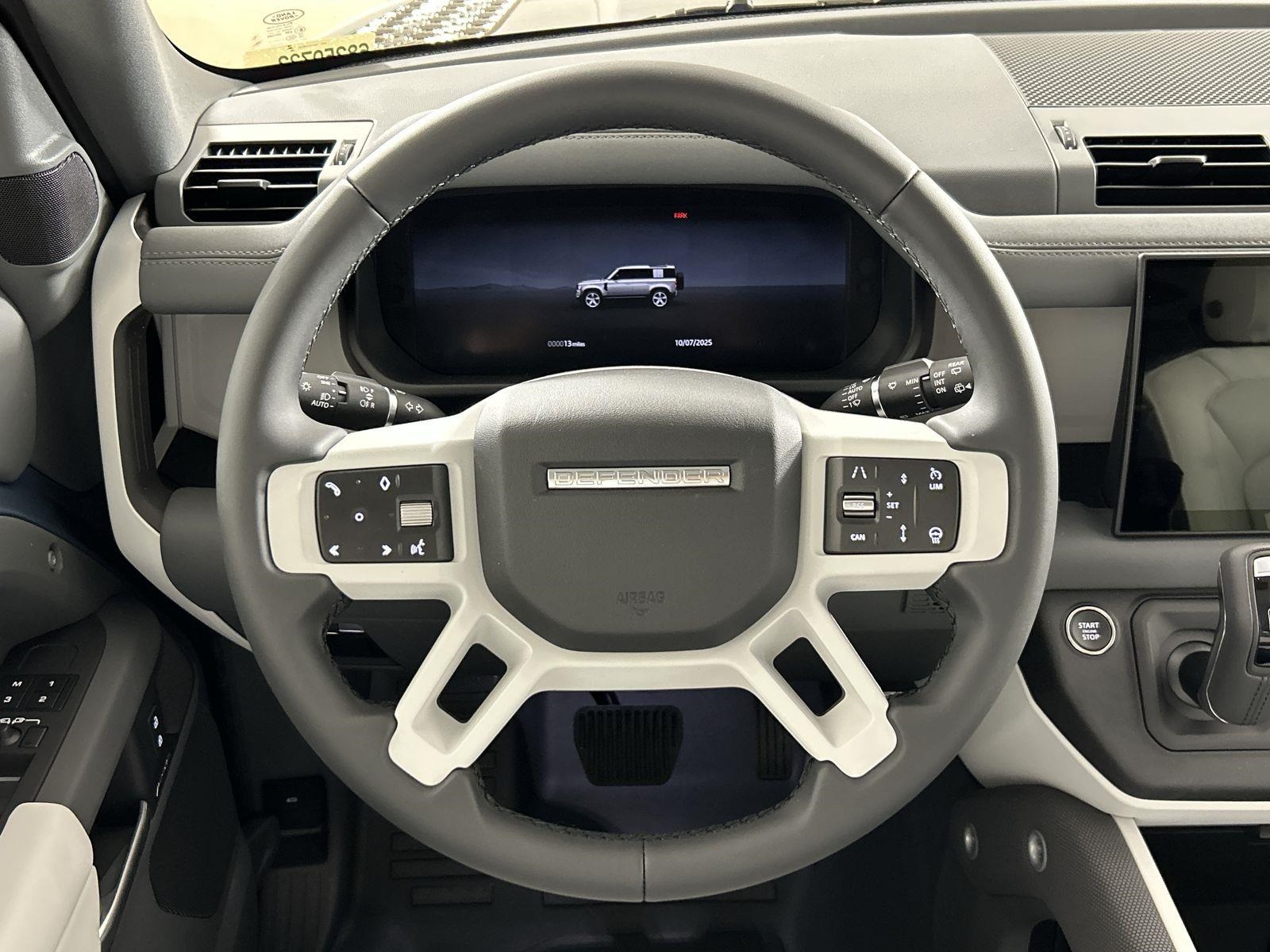 2025 Land Rover Defender 110 S photo 11