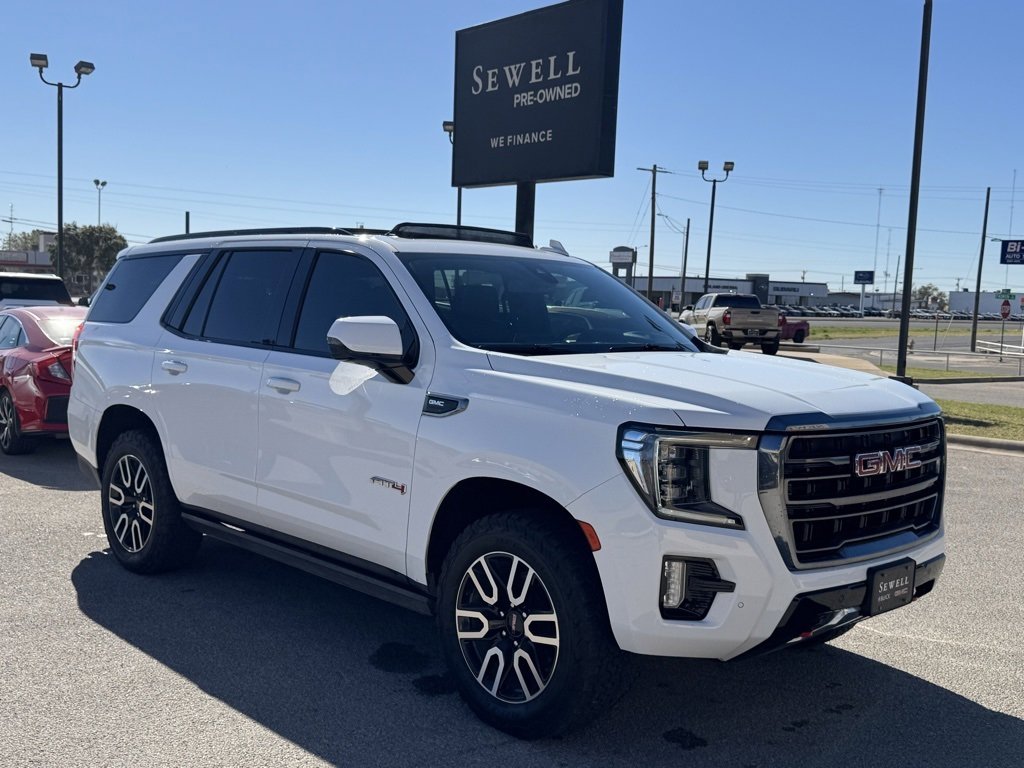 2022 GMC Yukon AT4's photo