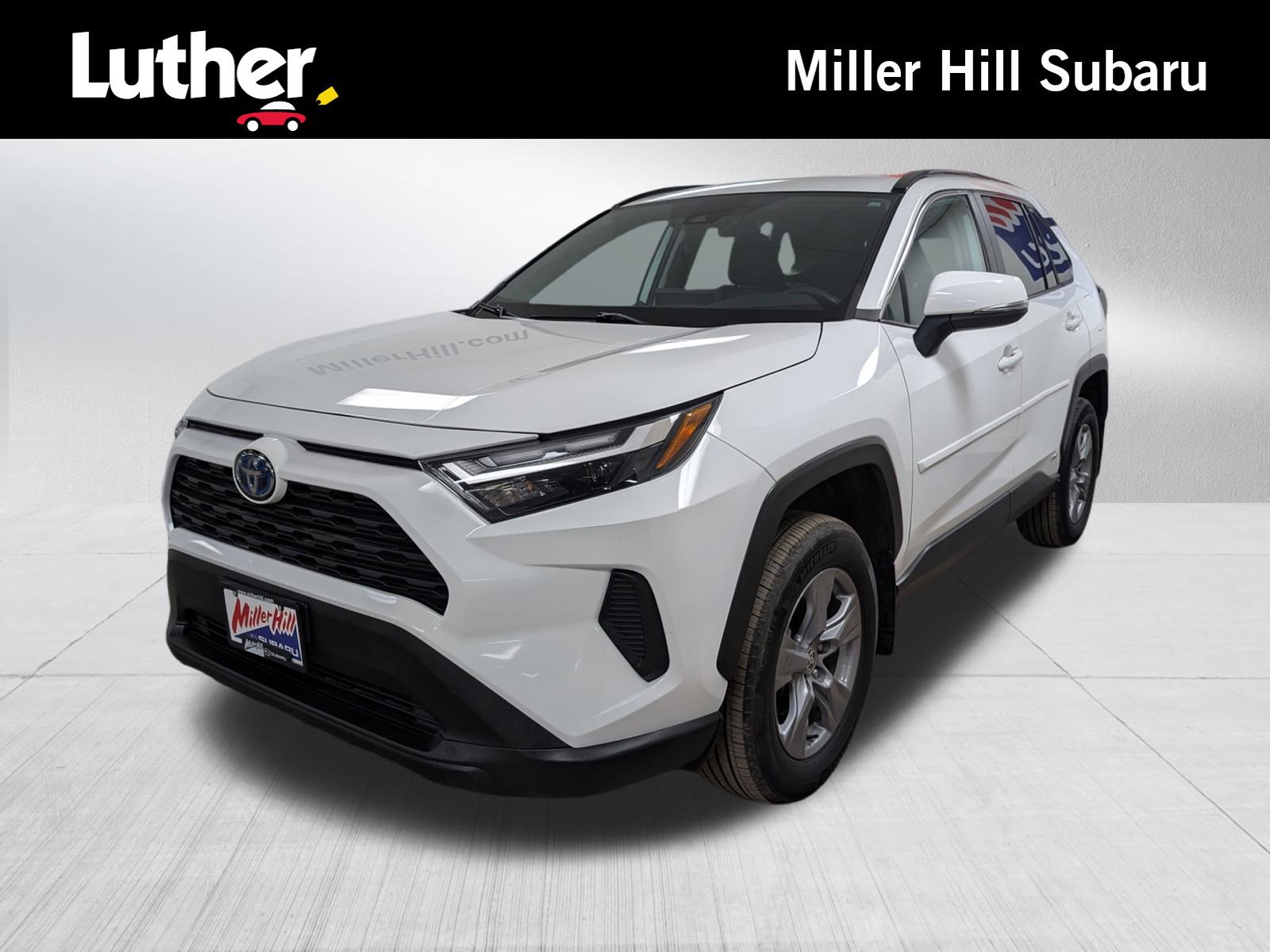2022 Toyota RAV4 XLE's photo