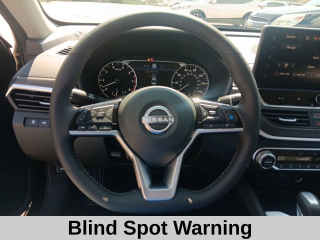 2025 Nissan Altima 2.5 SV photo 2