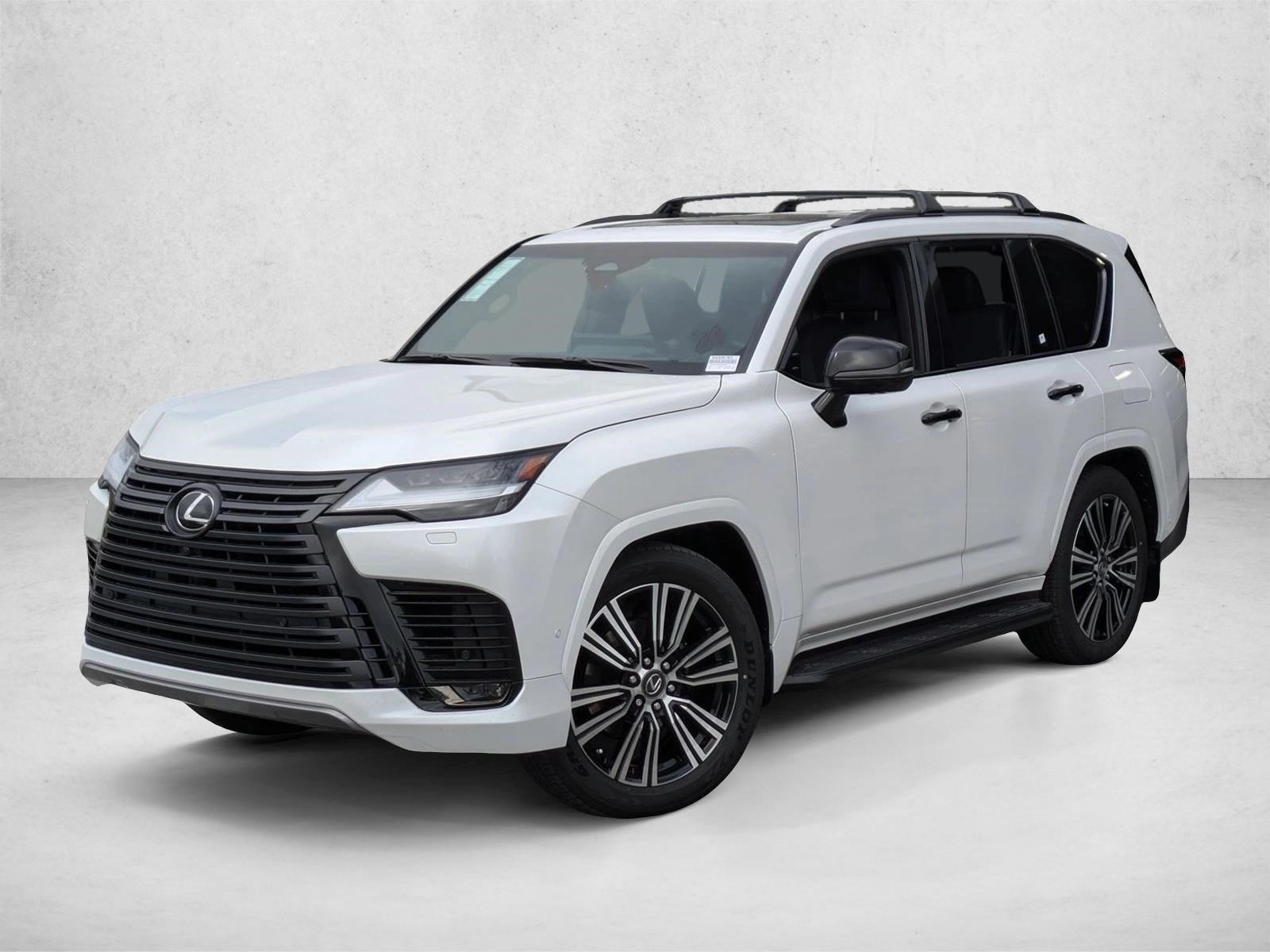 2025 Lexus LX Luxury's photo