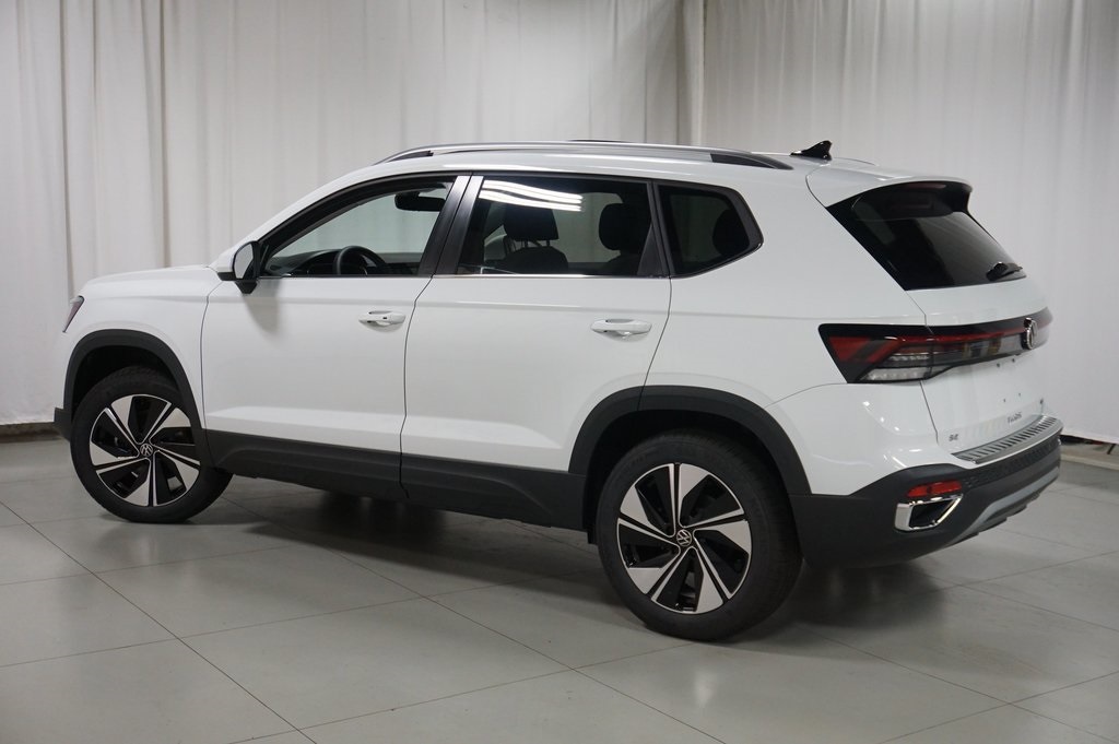 2025 Volkswagen Taos SE photo 7