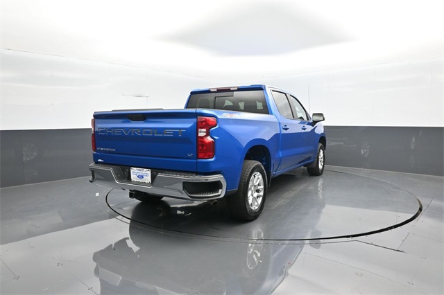 2023 Chevrolet Silverado 1500 LT photo 4