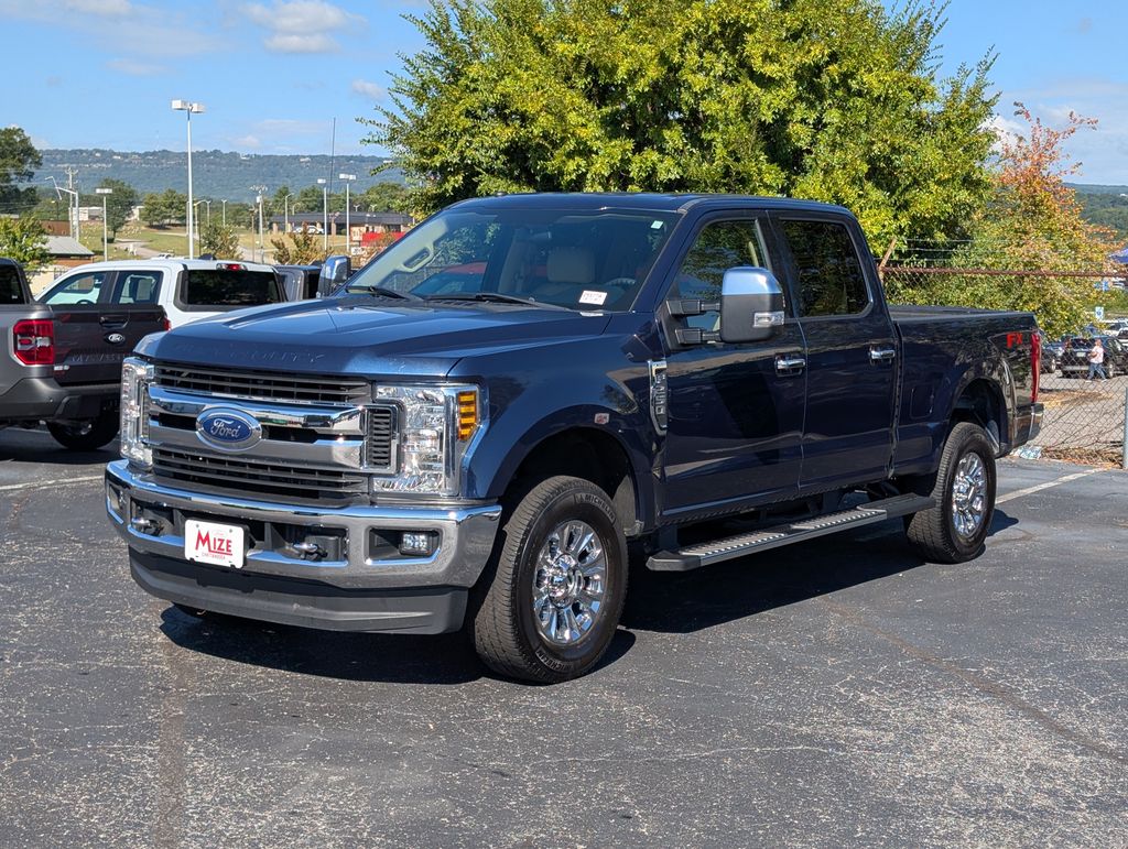 2019 Ford F-250 XLT photo 2