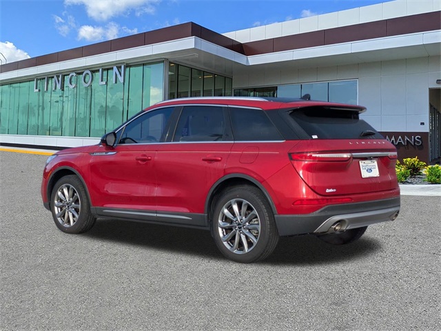 2022 Lincoln Corsair Standard photo 4