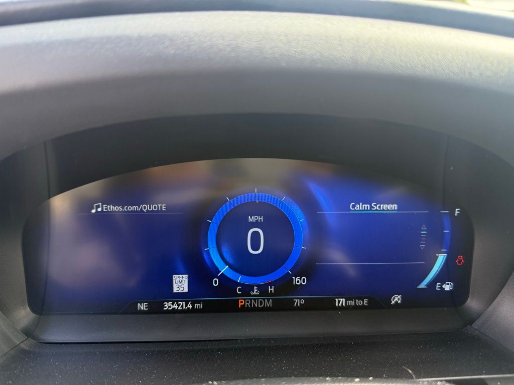 2021 Ford Explorer Platinum photo 6