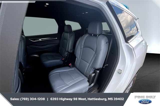 2024 Buick Enclave Premium photo 17