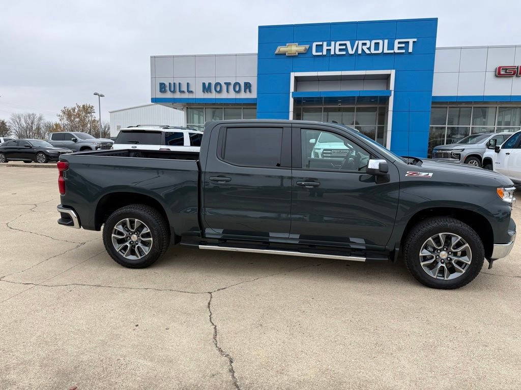 2026 Chevrolet Silverado 1500 LT's photo