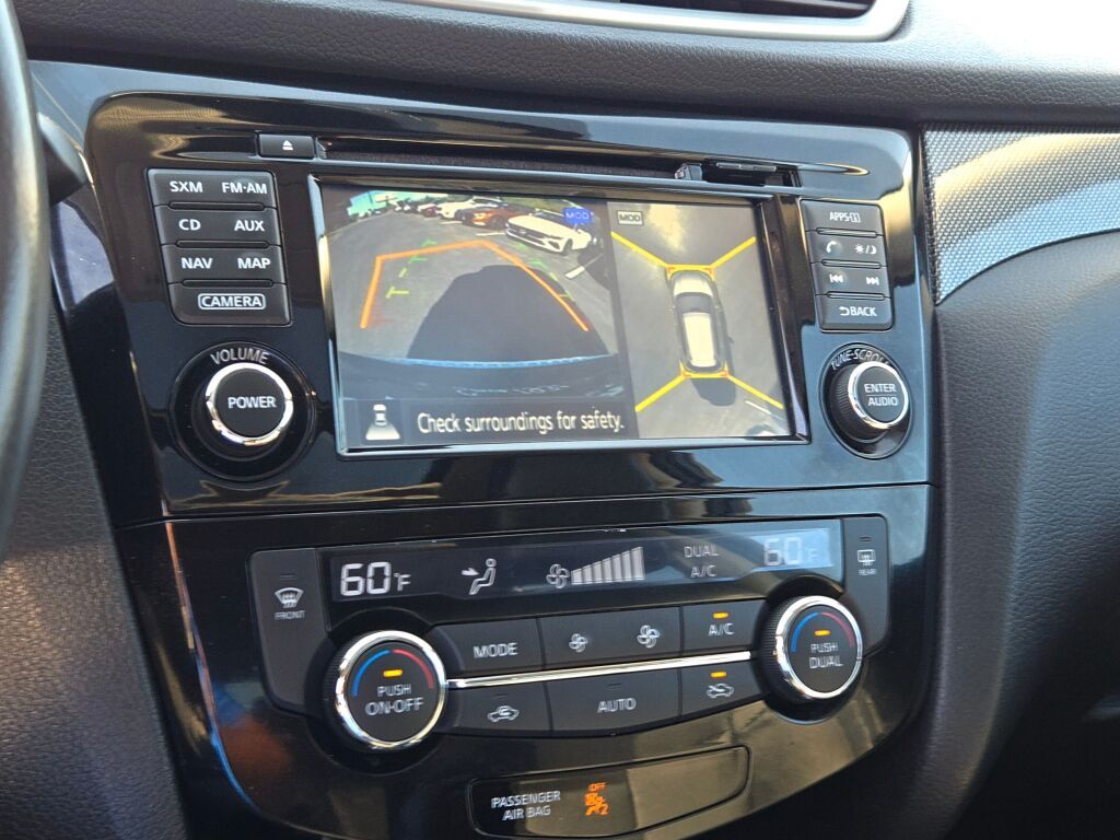 2014 Nissan Rogue SL photo 27