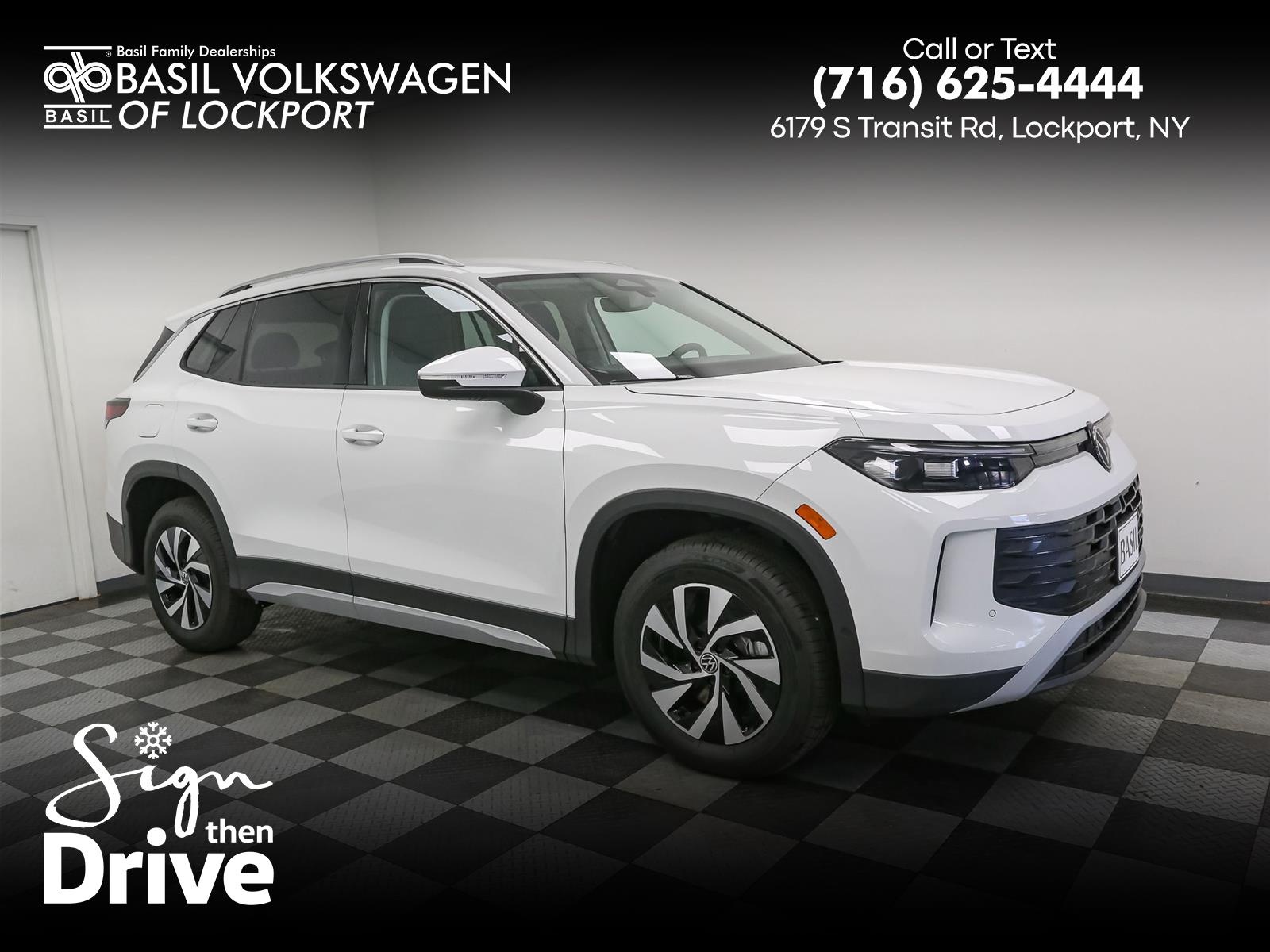 2025 Volkswagen Tiguan S's photo