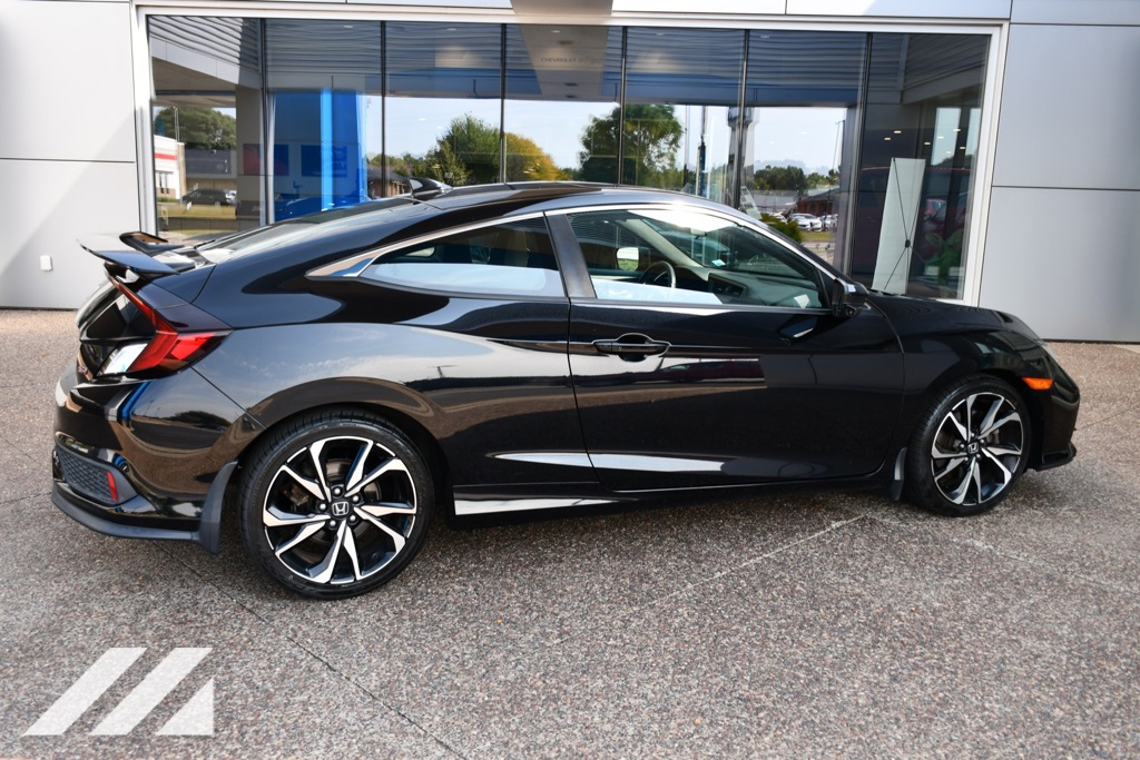 2018 Honda Civic Si photo 8