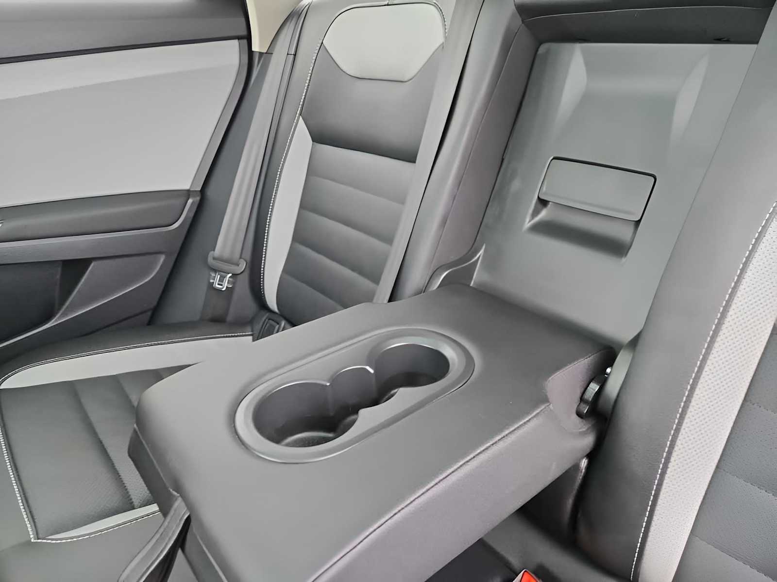 2022 Volkswagen Taos SEL photo 29