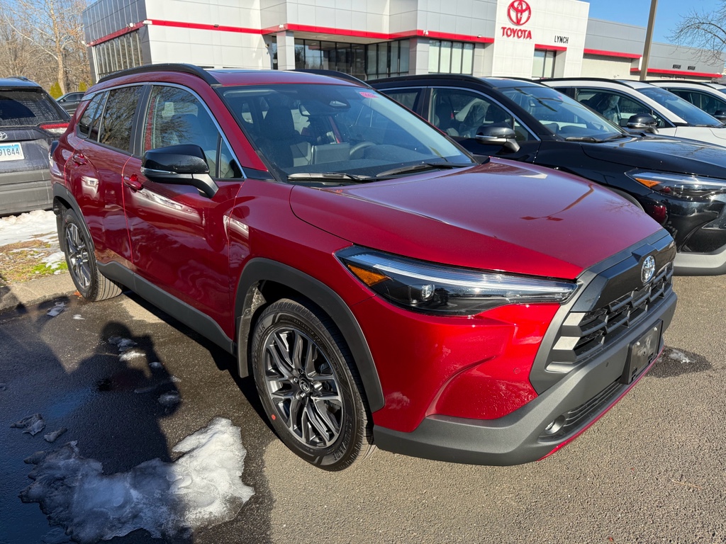 2026 Toyota Corolla Cross XLE's photo