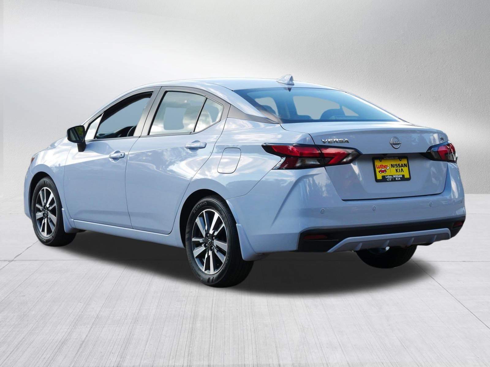2024 Nissan Versa SV photo 5