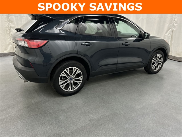 2022 Ford Escape SEL photo 2