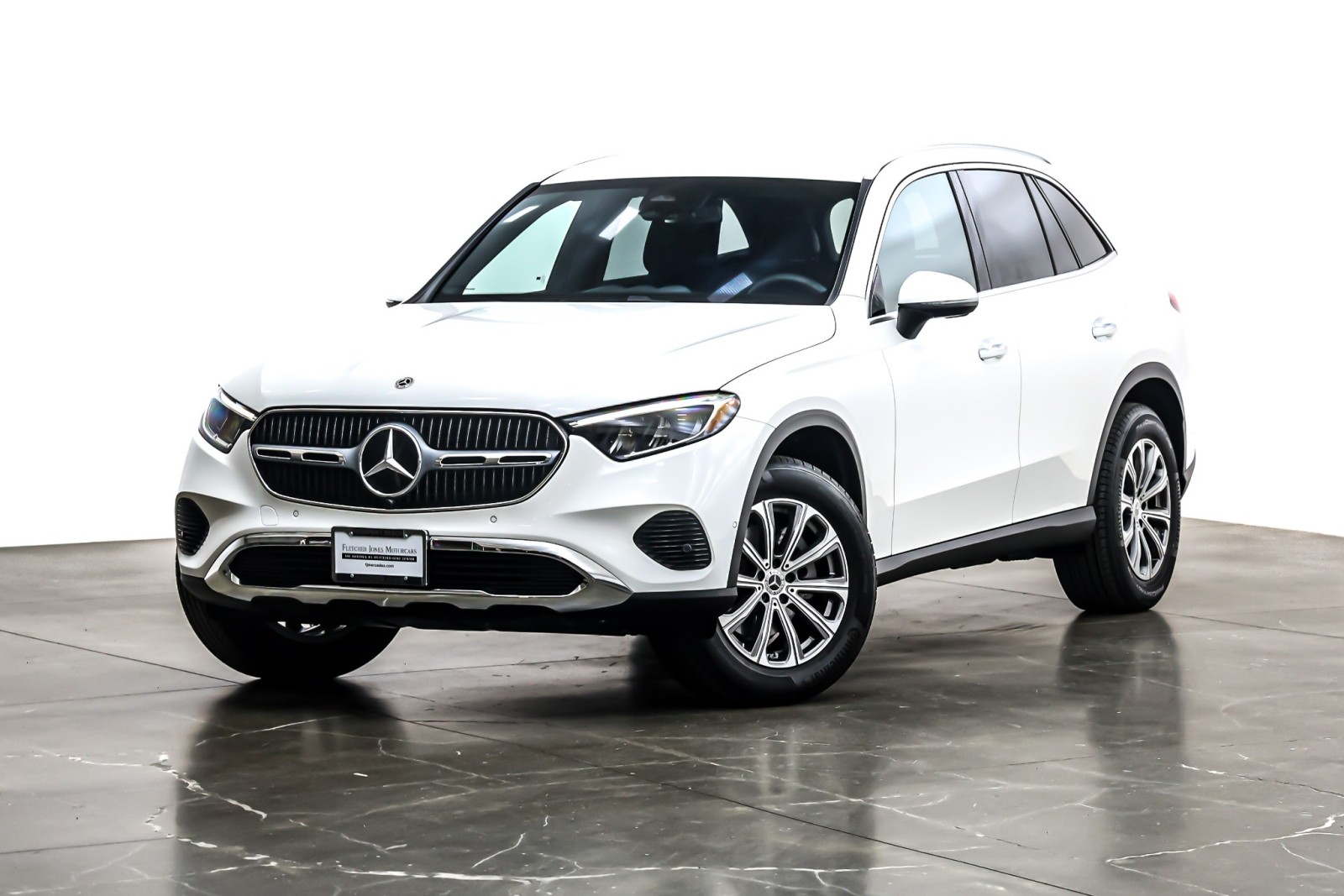 2025 Mercedes-Benz GLC Base's photo