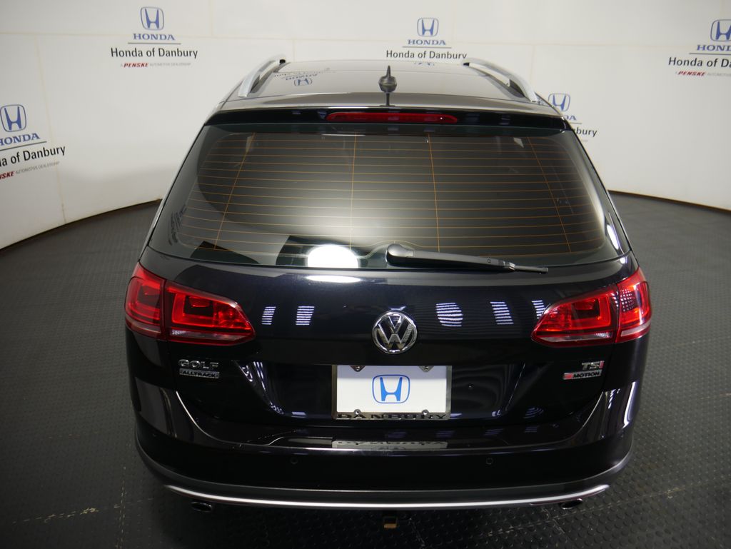 2017 Volkswagen Golf Alltrack TSI S 4Motion photo 5
