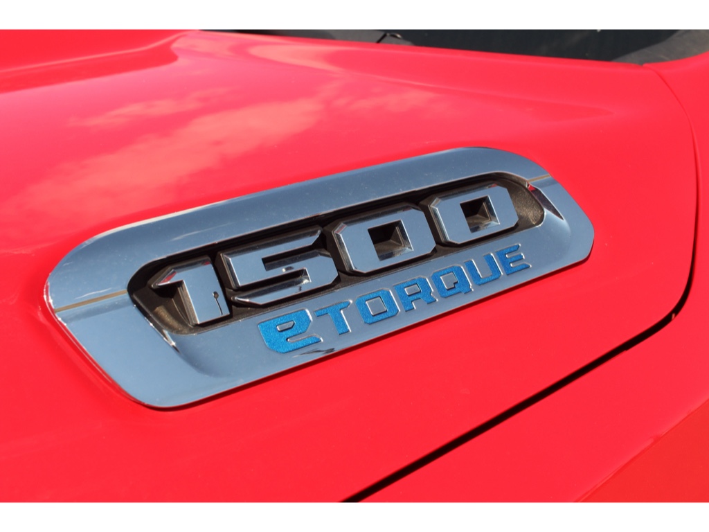 2023 Ram 1500 Tradesman photo 9