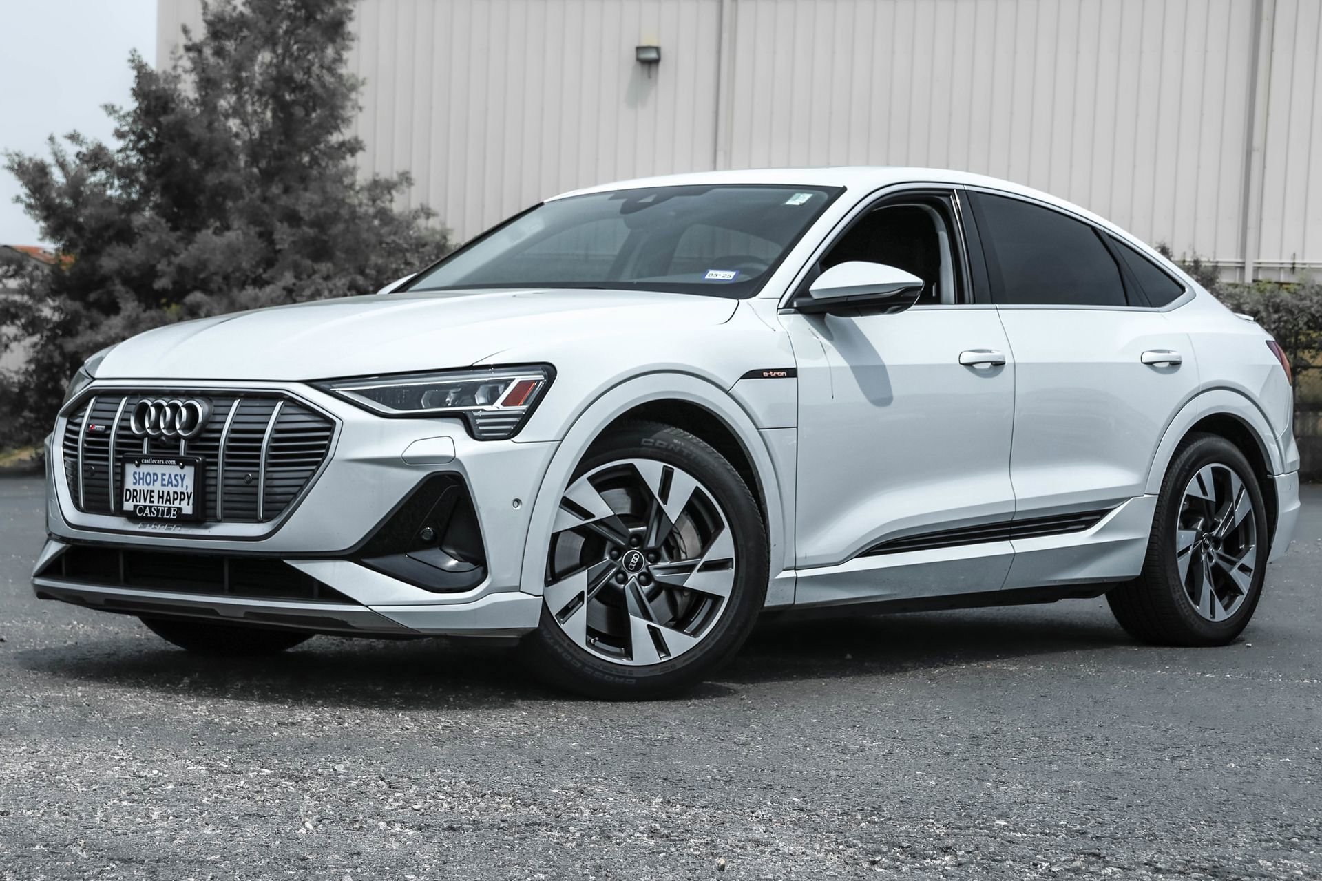 2022 Audi e-tron Sportback S line Premium Plus photo 2