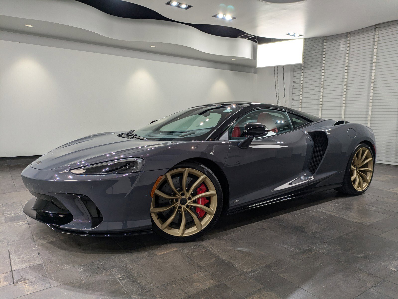 2025 McLaren GTS