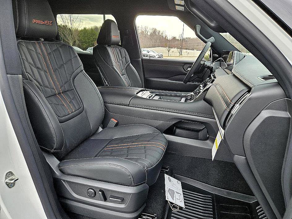 2025 Nissan Armada photo 15