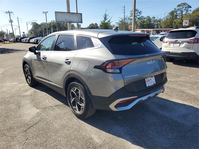 2023 Kia Sportage LX photo 3