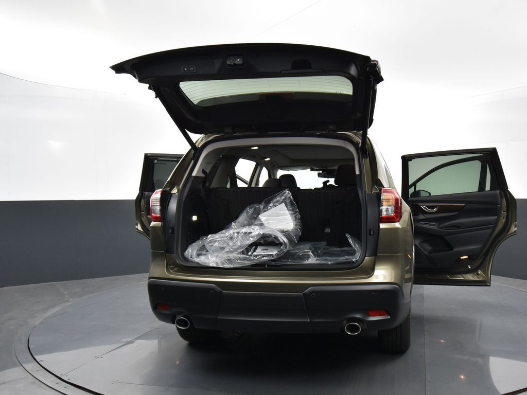 2025 Subaru Ascent Touring photo 28