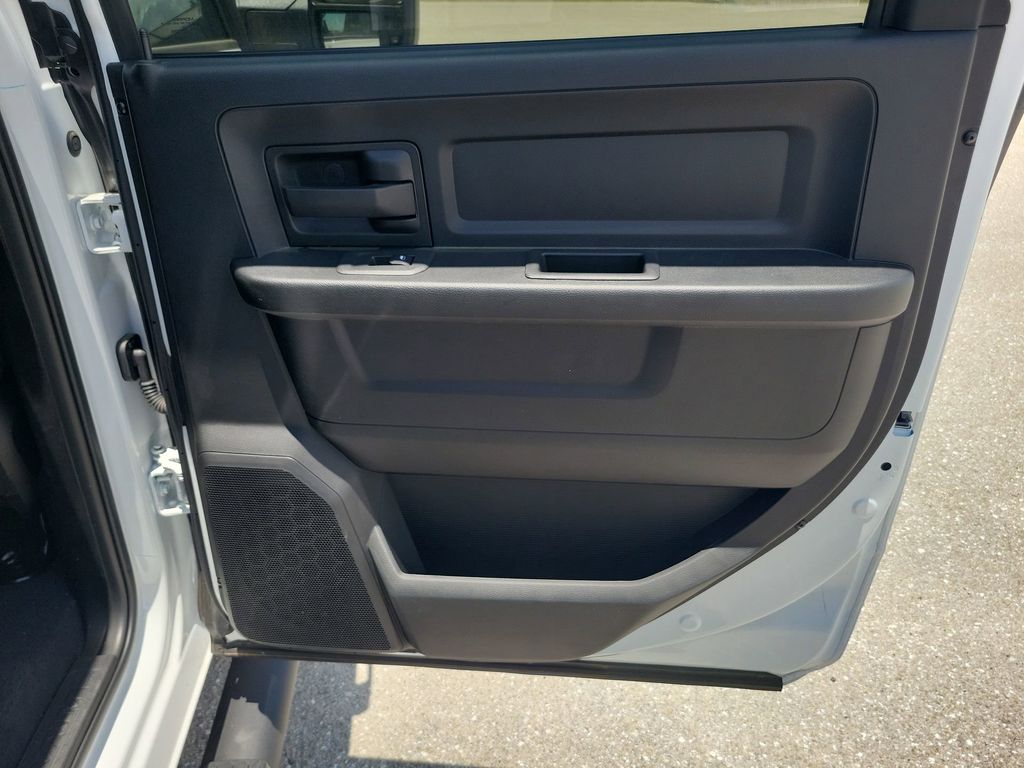 2025 Ram 3500 Tradesman photo 36