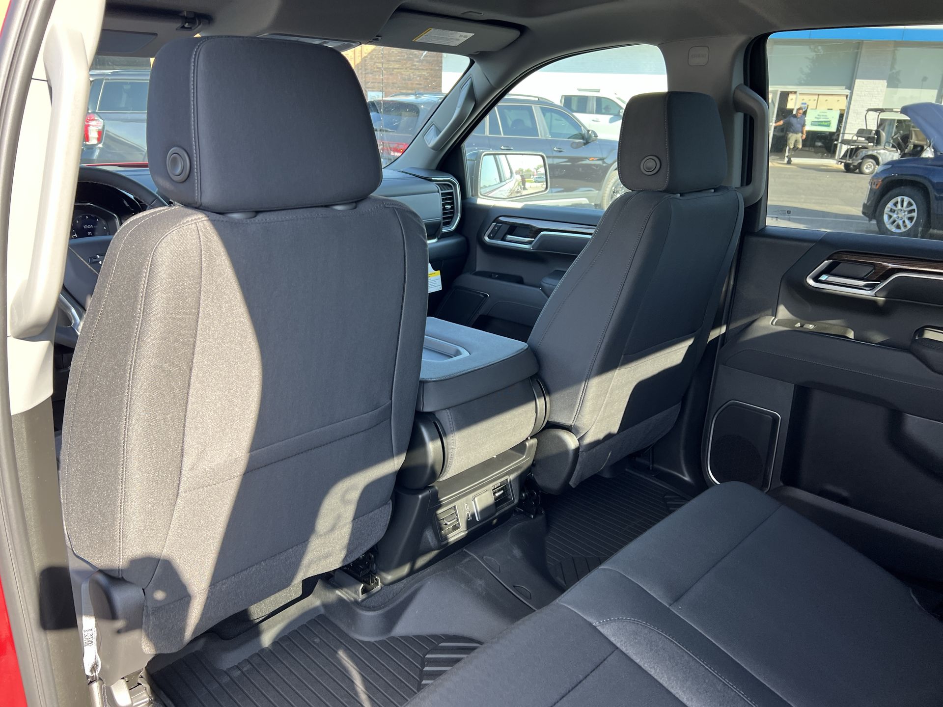 2026 Chevrolet Silverado 1500 RST photo 9