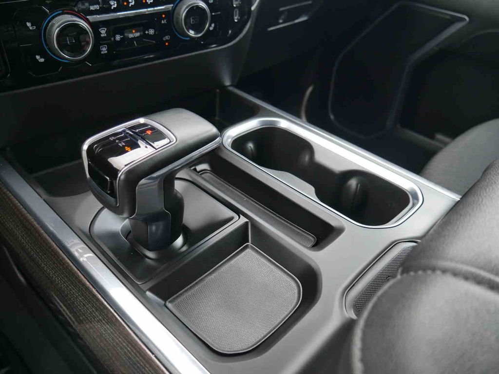 2023 Chevrolet Silverado 1500 RST photo 25