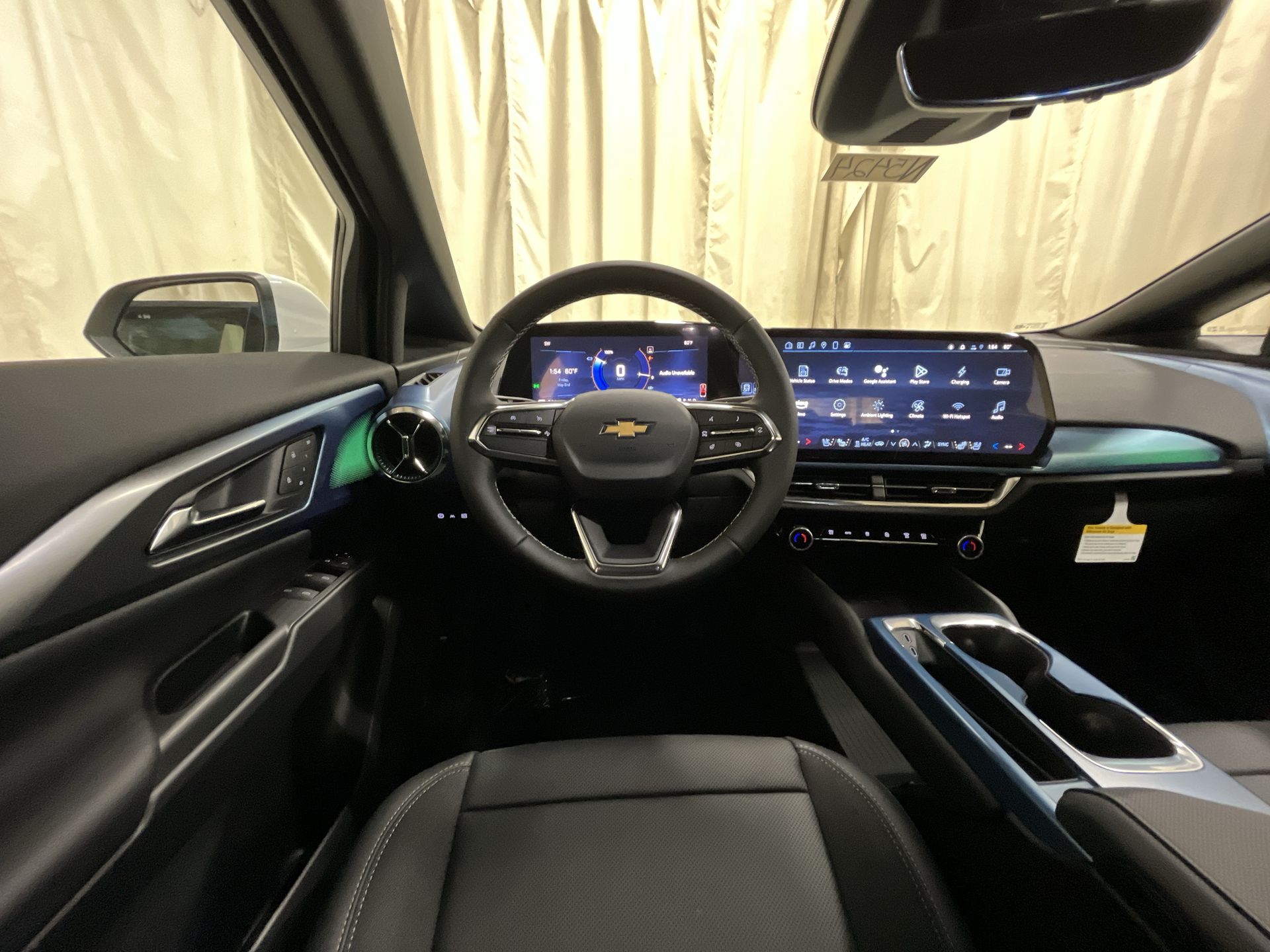 2025 Chevrolet Equinox EV 1LT photo 10