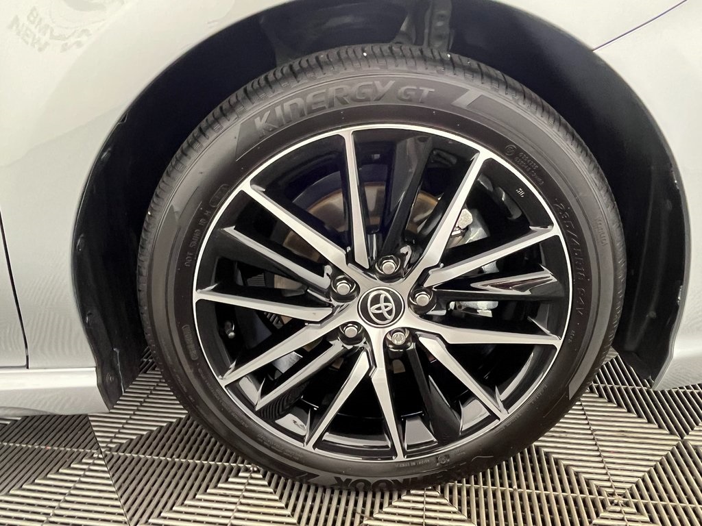 2024 Toyota Camry SE photo 14