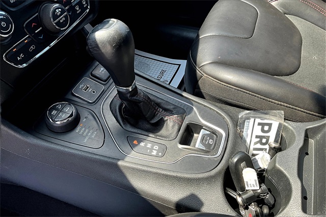 2019 Jeep Cherokee Trailhawk photo 13