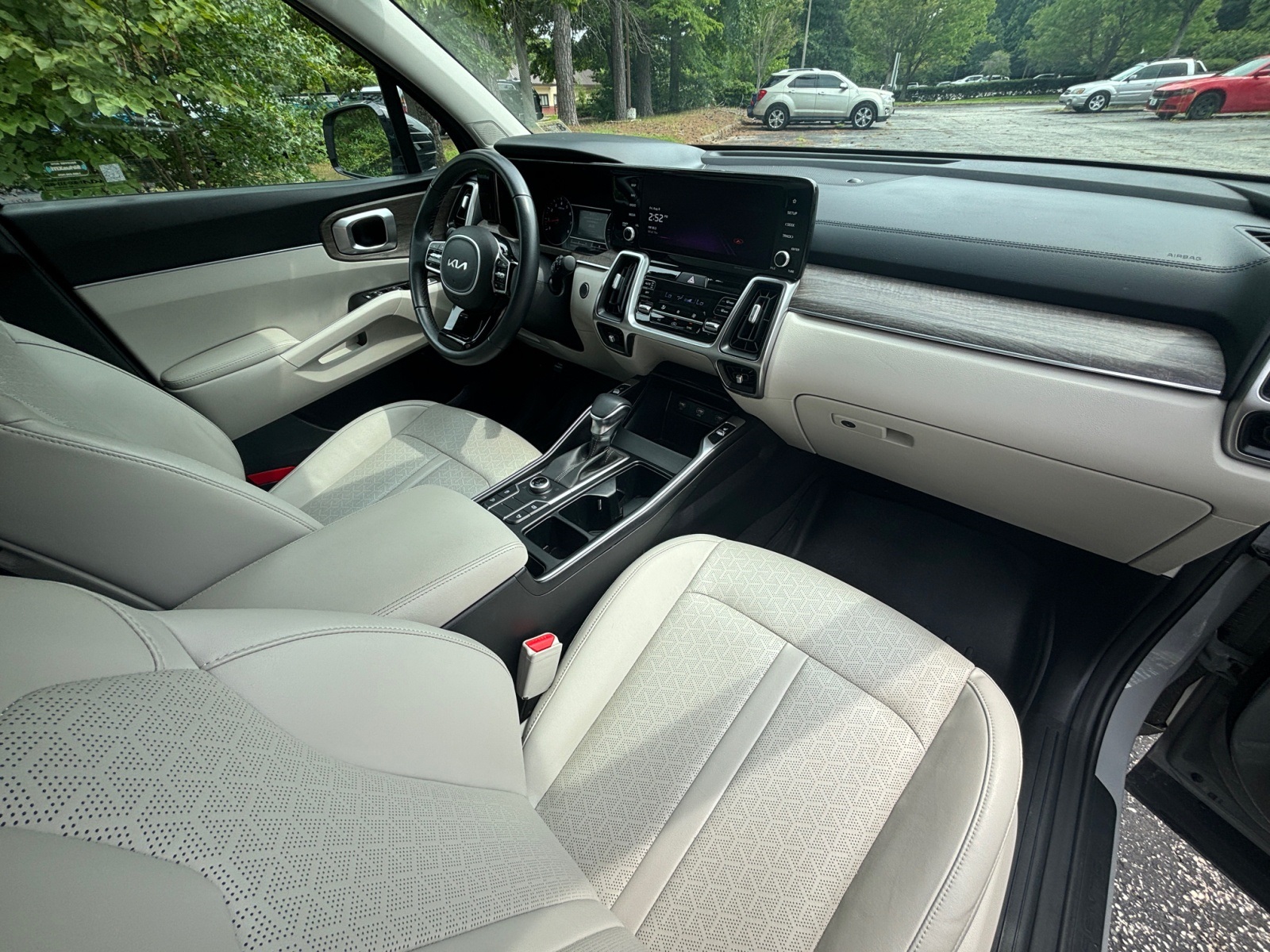 2022 Kia Sorento S photo 15