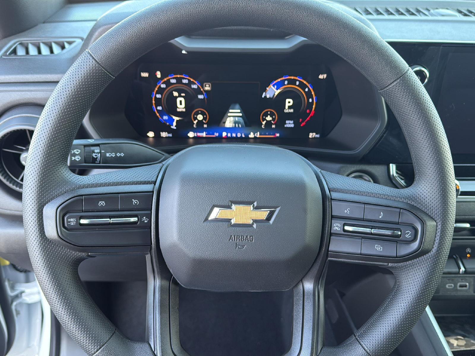 2025 Chevrolet Colorado LT photo 17