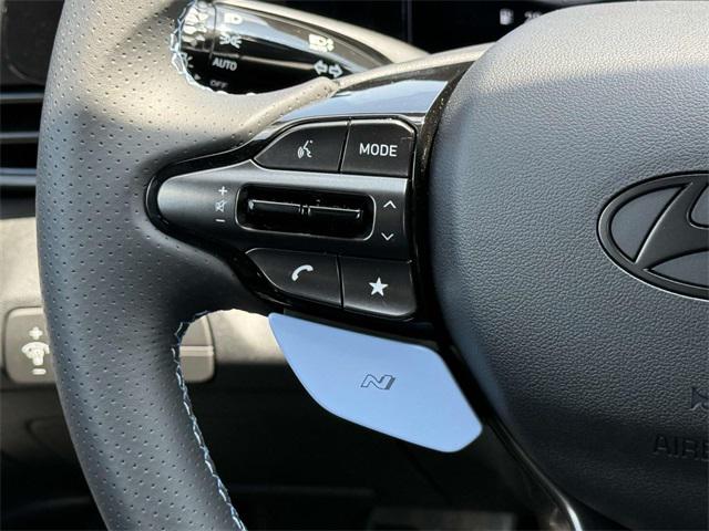 2025 Hyundai Elantra N Base photo 23
