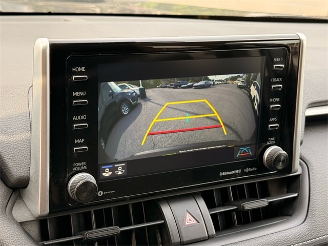 2021 Toyota RAV4 Hybrid XLE photo 21