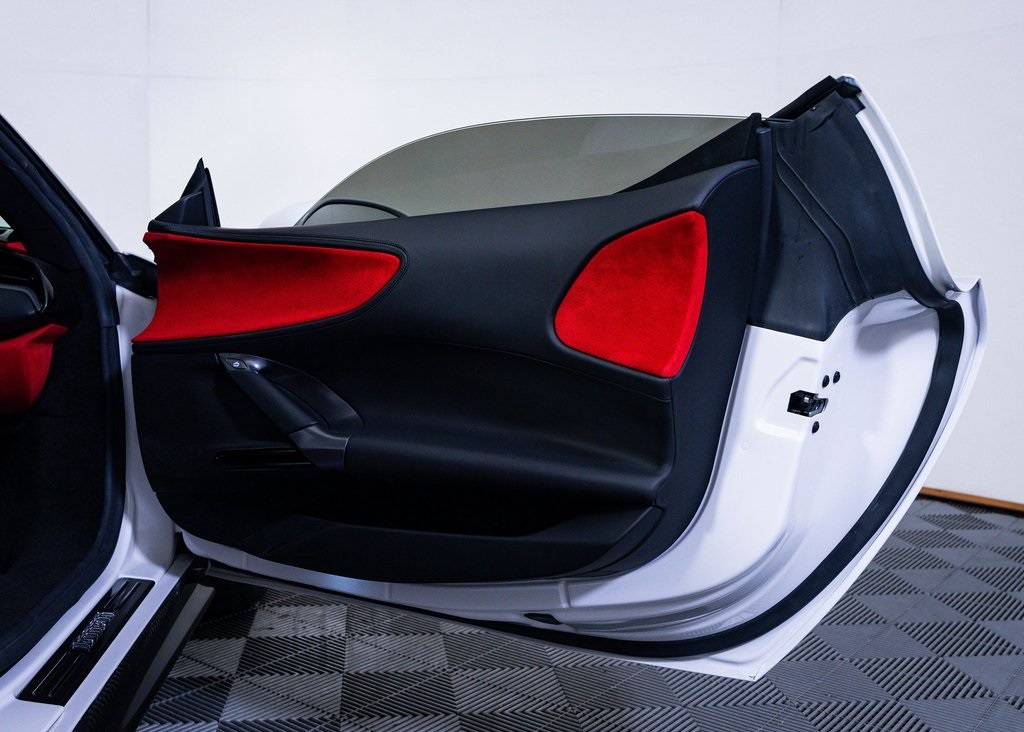 Certified Used 2021 Bianco Cervino Ferrari Base image 20