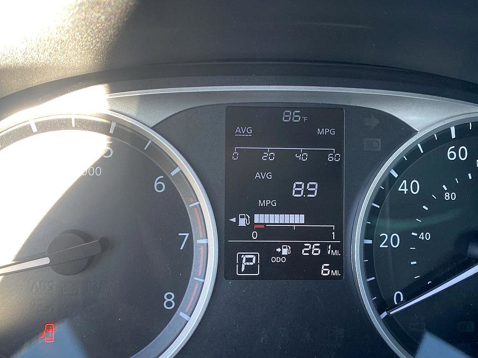 2025 Nissan Versa S photo 7