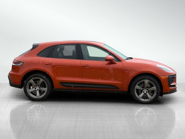 2024 Porsche Macan Base photo 4
