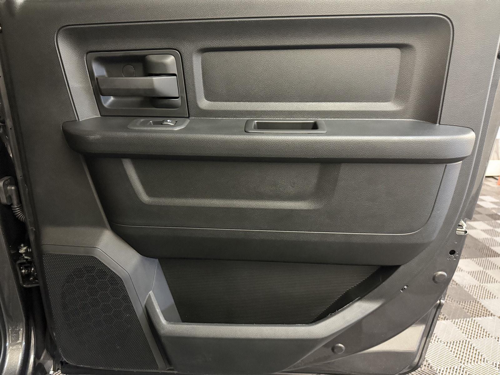 2026 Ram 2500 Tradesman photo 12