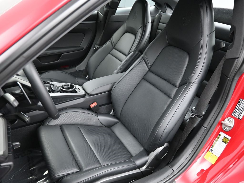 2024 Porsche 911 4S photo 4