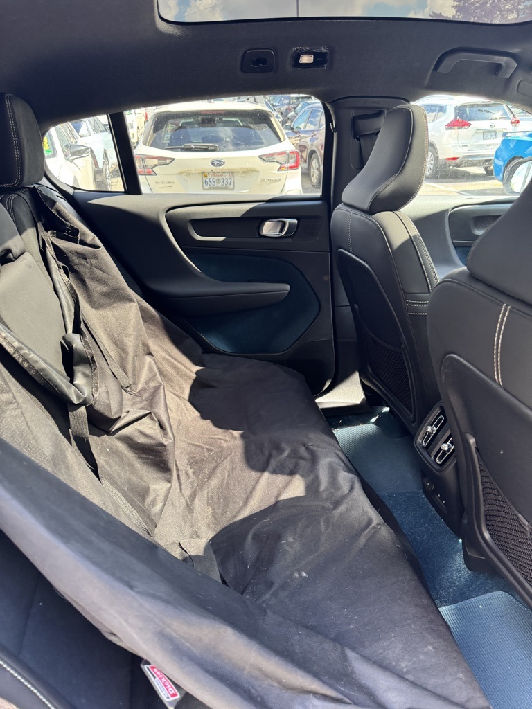 2023 Volvo C40 Recharge Ultimate photo 7