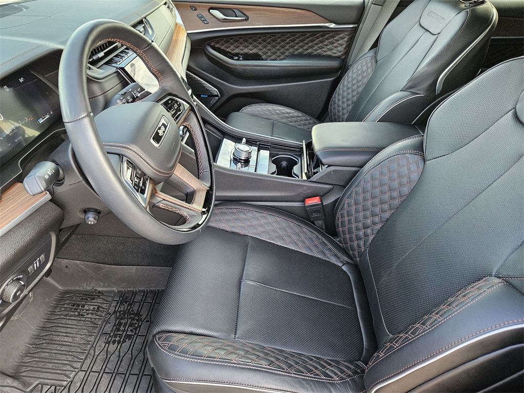 2024 Jeep Grand Cherokee L Summit photo 12