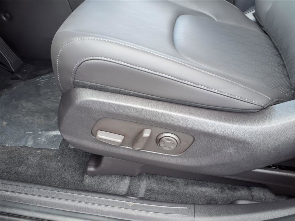 2026 Kia Carnival EX photo 11