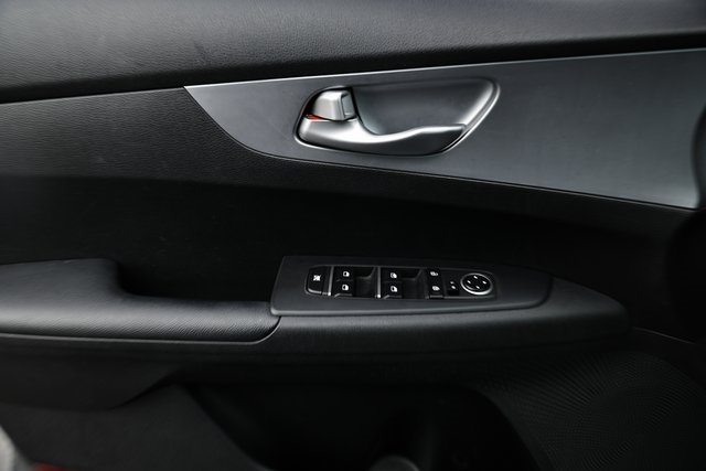 2023 Kia Forte LXS photo 14