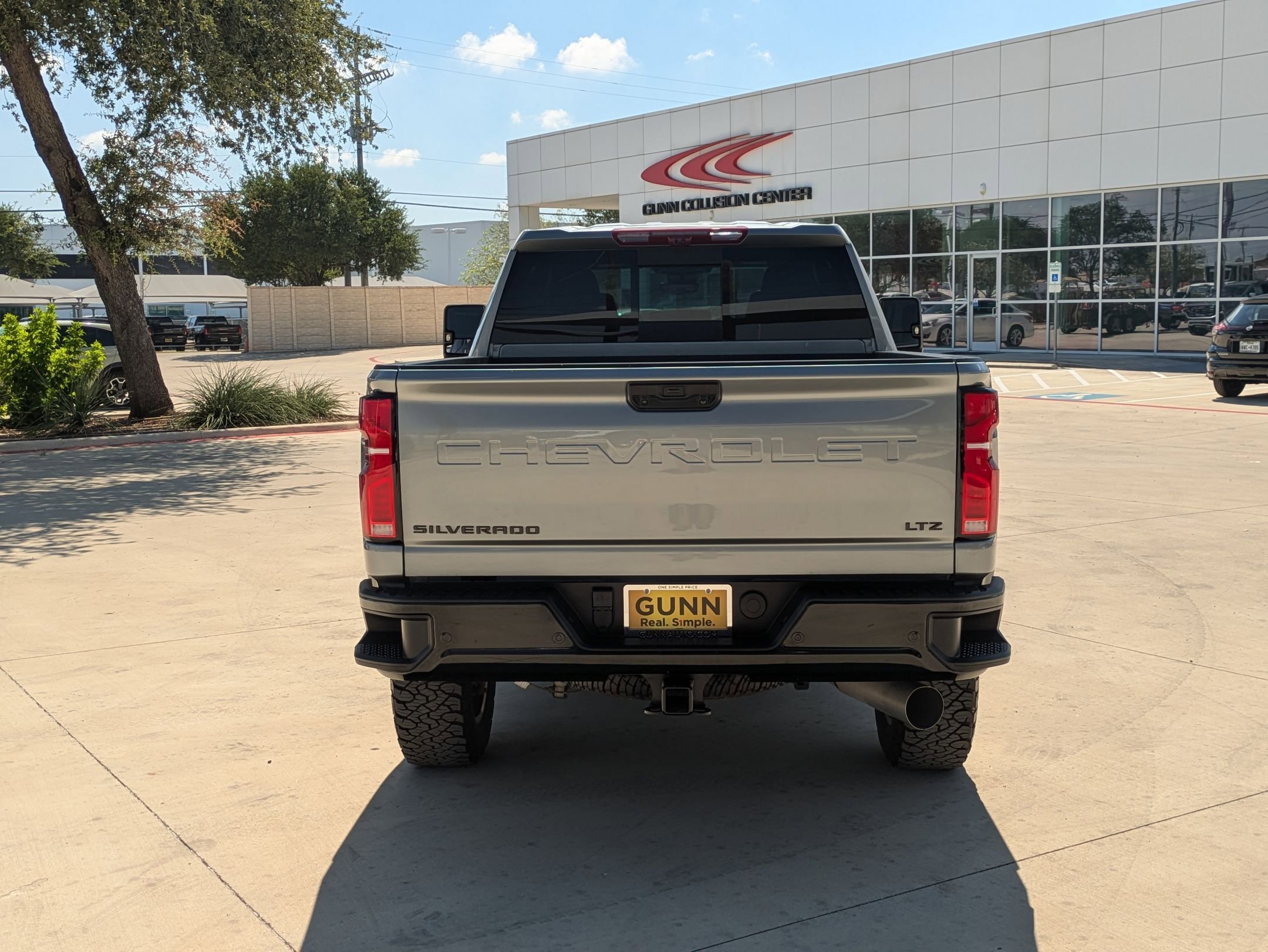 2025 Chevrolet Silverado 2500HD LTZ photo 4